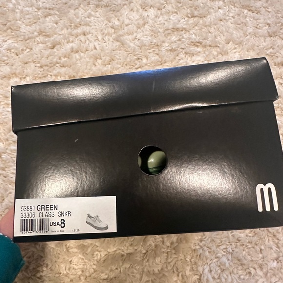New in Box - Melissa Classic Sneaker - jelly sneaker - Picture 6 of 7
